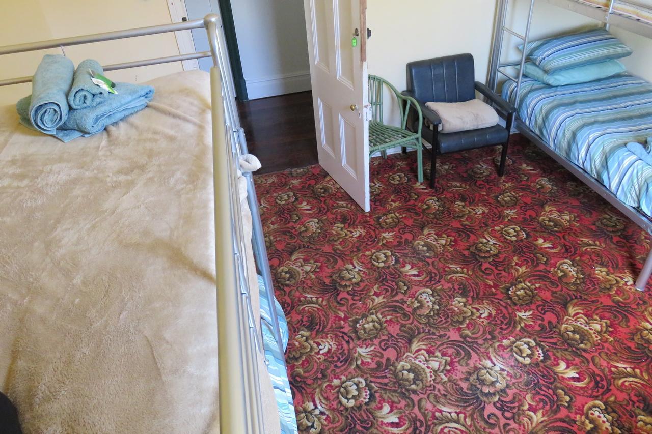 The Wickepin Hotel And Harvest Cafe York Chambre photo