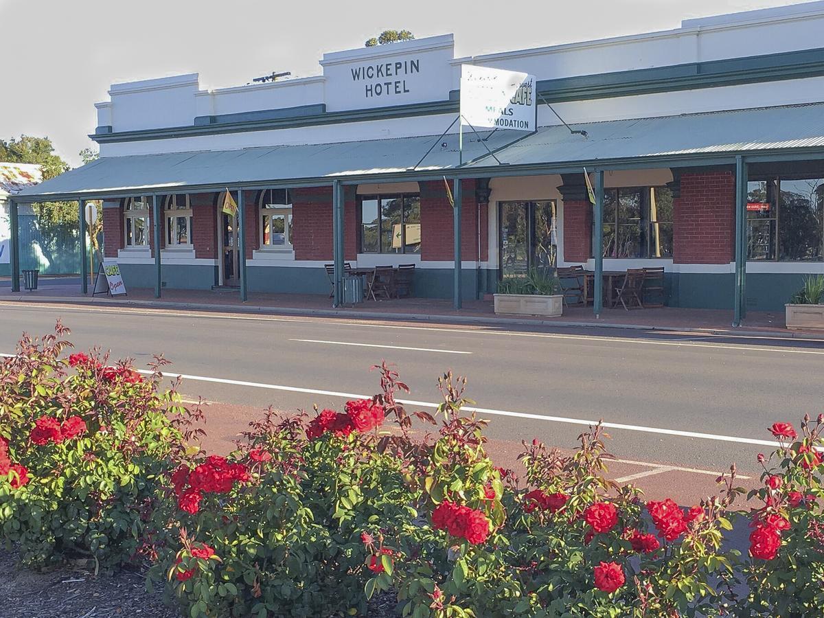 The Wickepin Hotel And Harvest Cafe York Extérieur photo